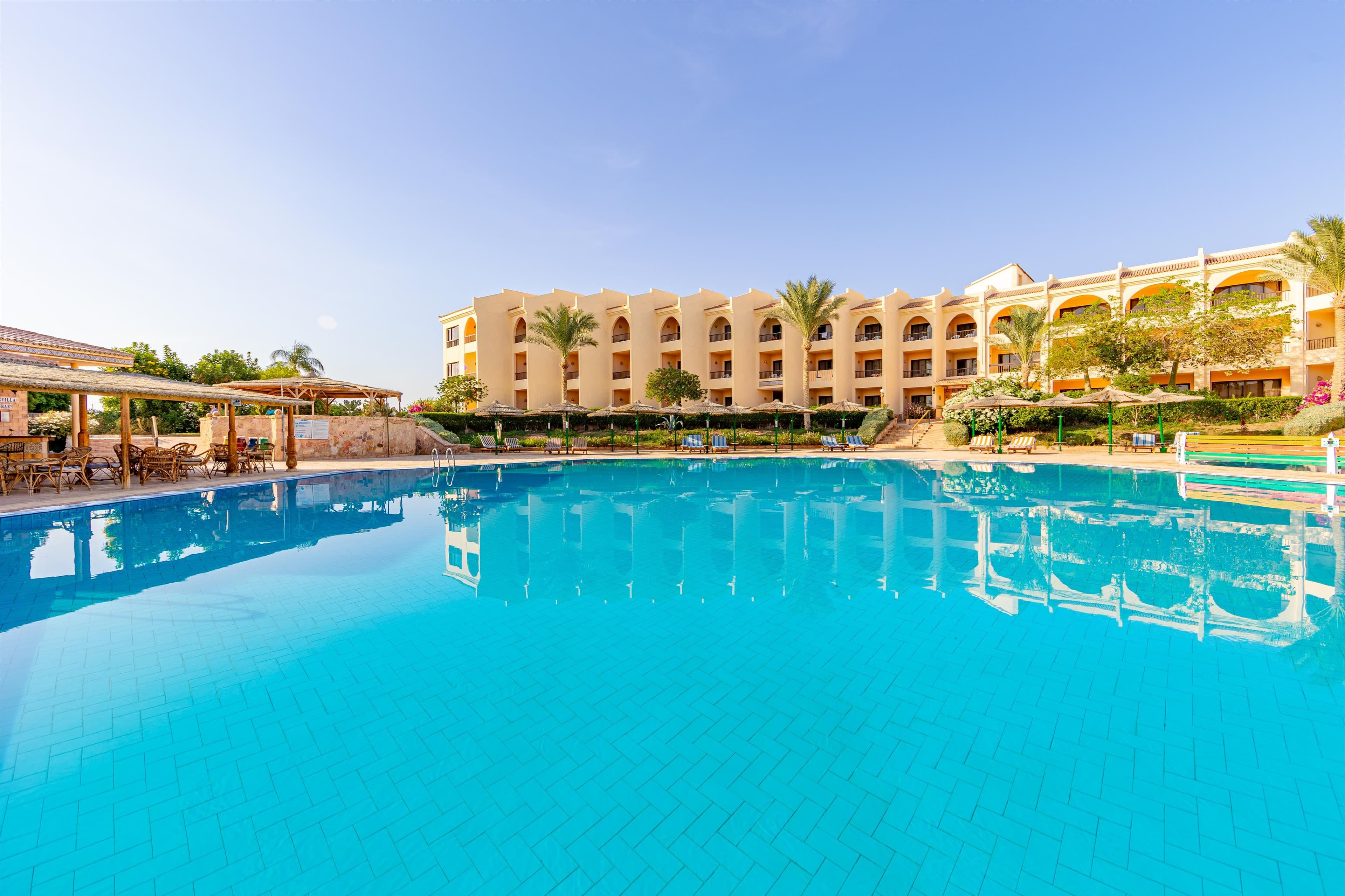 Flamenco Beach & Resort