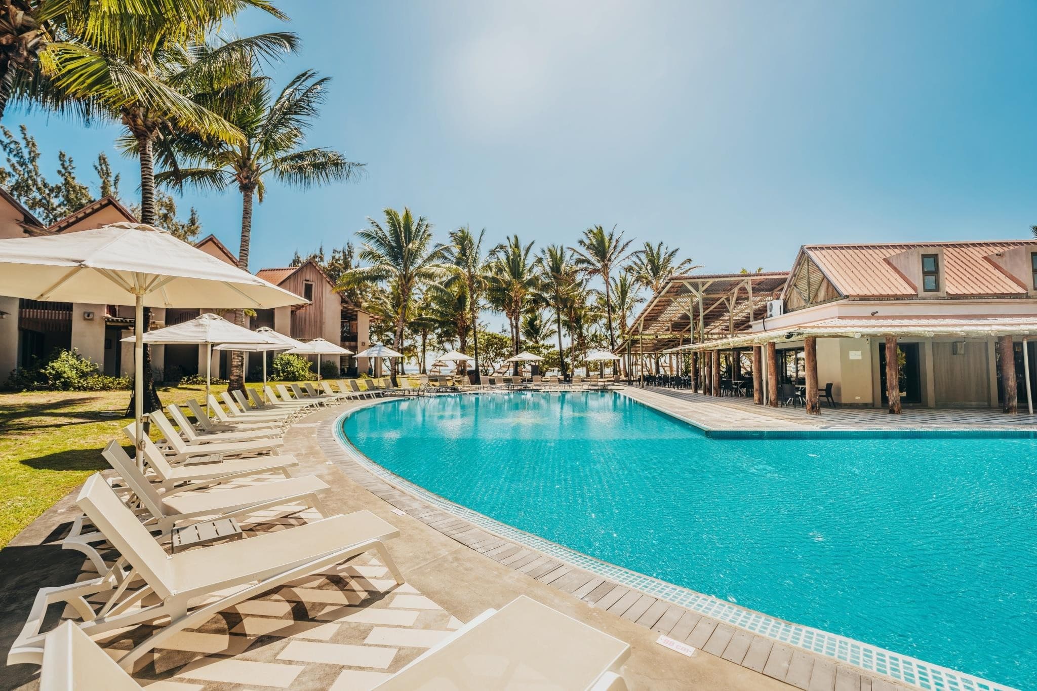 Crystals Beach Resort Belle Mare