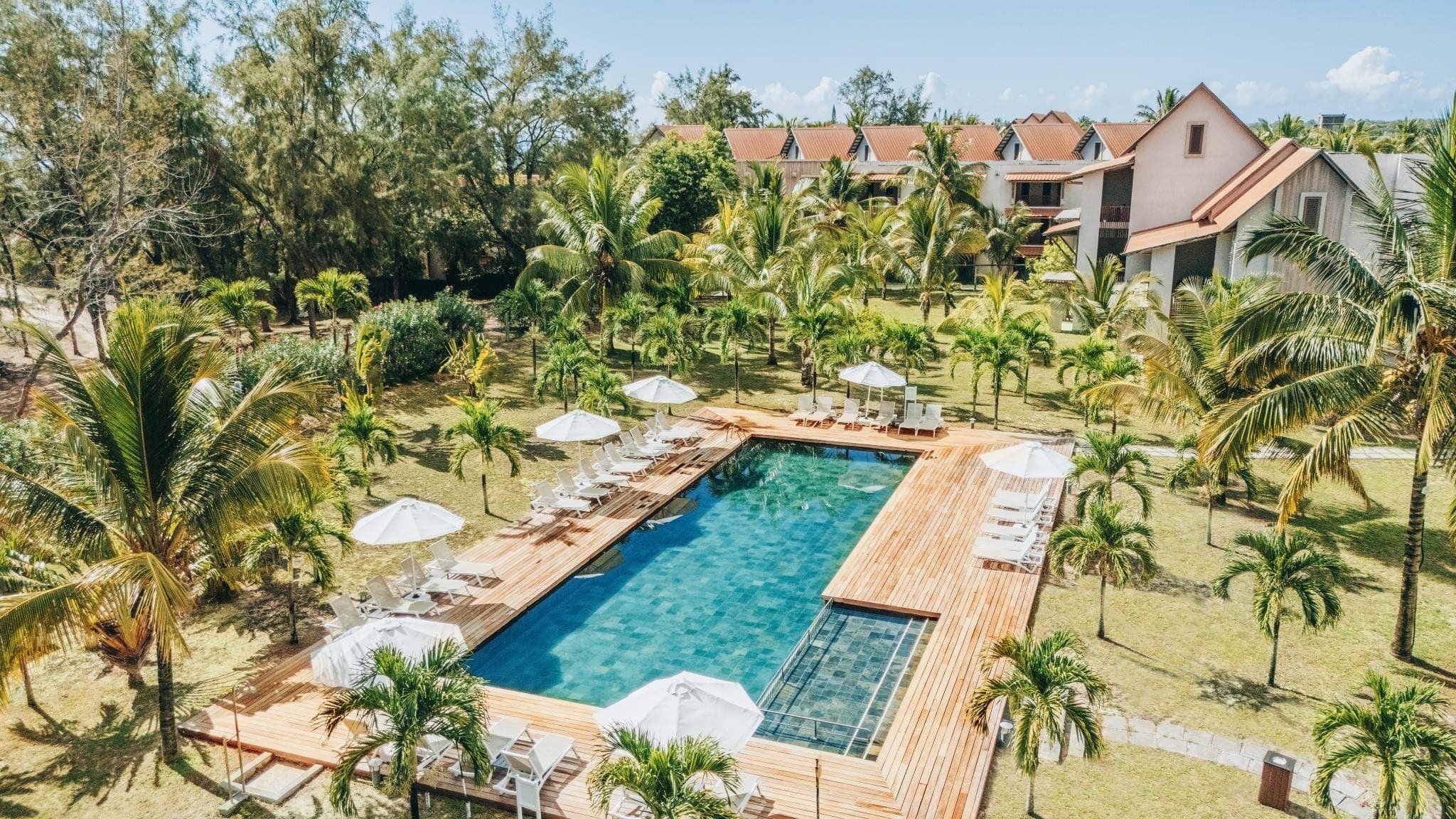 Crystals Beach Resort Belle Mare