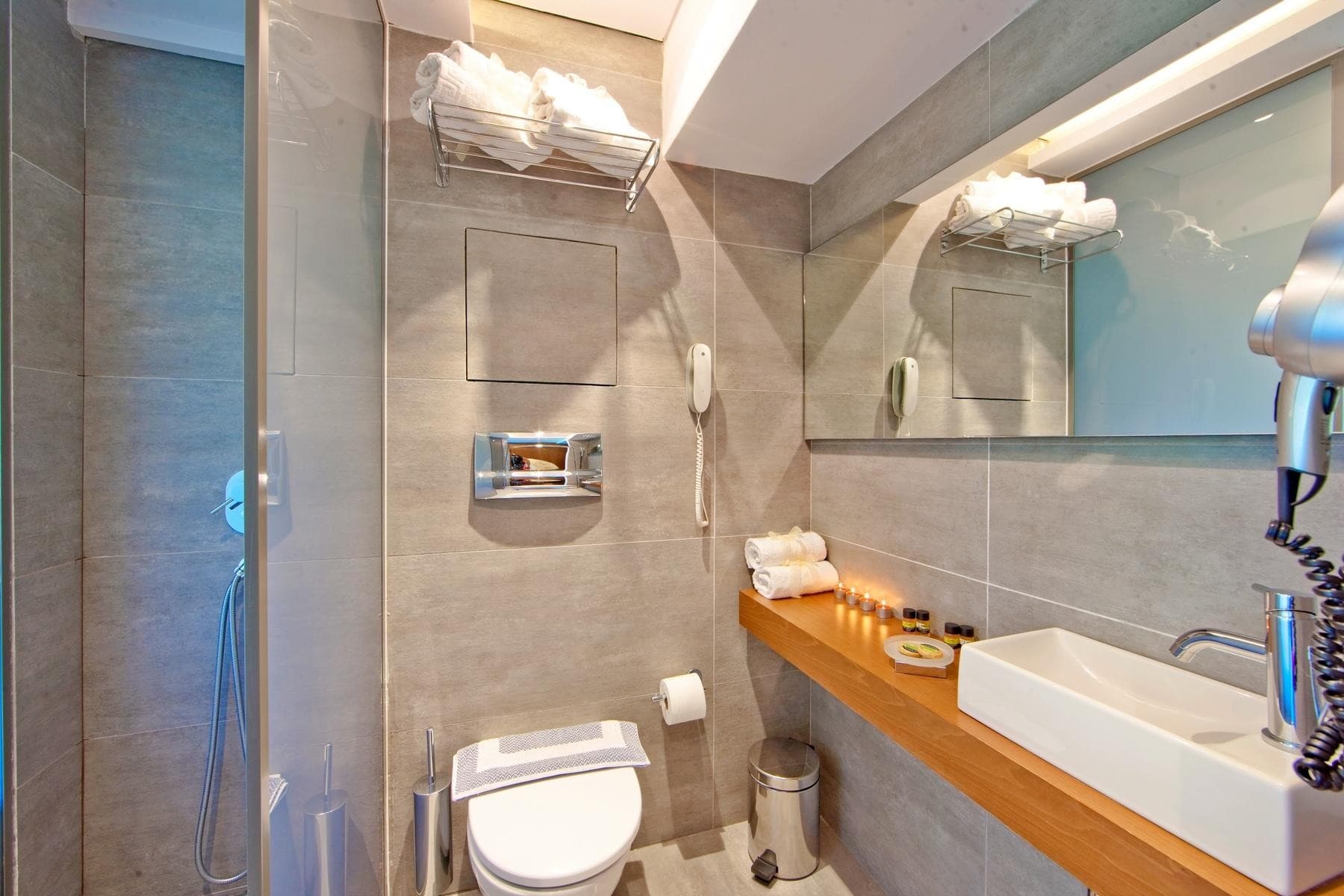 Oktober Downtown Boutique Hotel (ex Rooms)