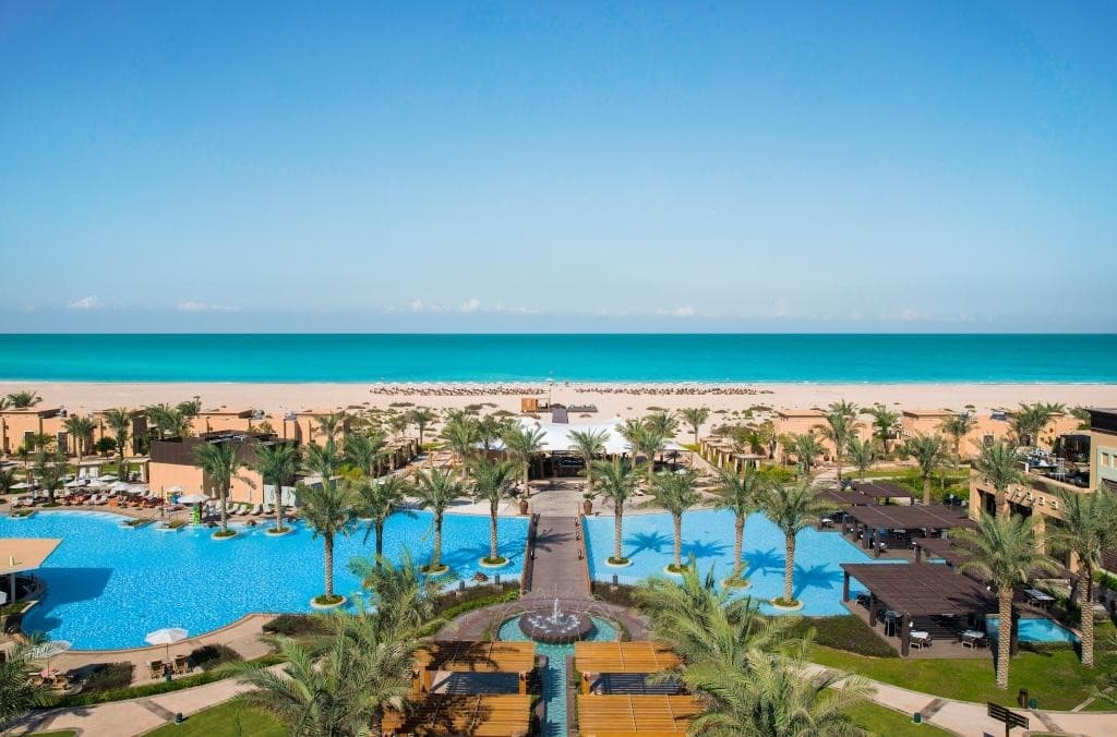 SAADIYAT ROTANA RESORT & VILLAS
